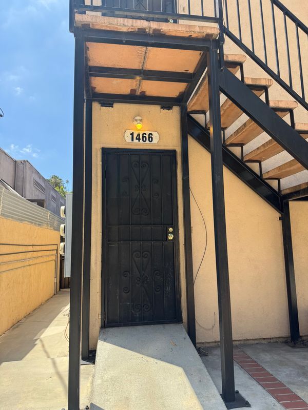 Foto del edificio - 1466 Silver Lake Blvd