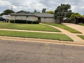 Building Photo - 4708 Journey St