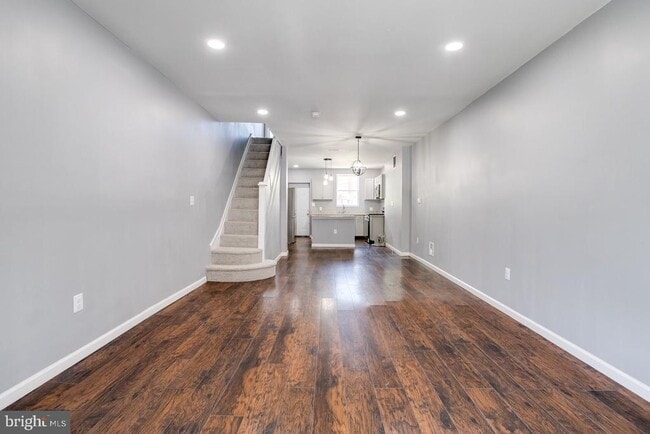 Building Photo - 1539 Abbotston St