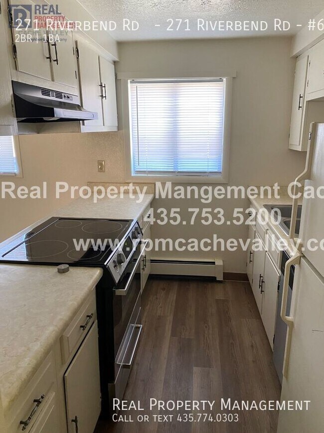 Foto del edificio - 2 br unit with a 1 car garage. Available i...