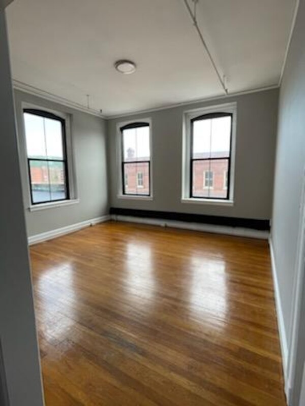 3 Central Square Unit 303, Keene, NH 03431 Condo for Rent in Keene