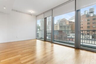 Building Photo - 430 Albee Square W