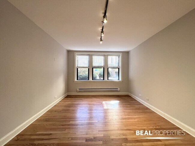 Building Photo - 0 bedroom in CHICAGO IL 60647