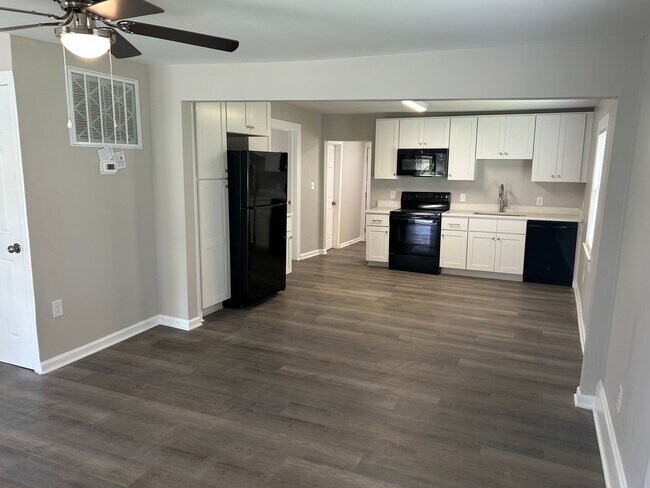 Photo - 412 W Twenty-Seventh St House