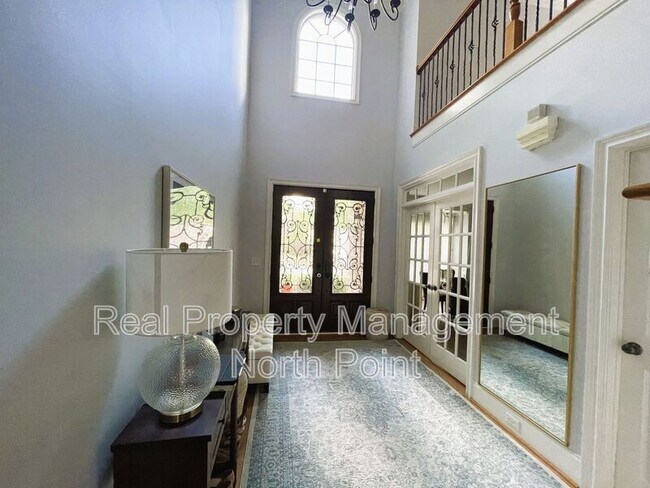 Foto del edificio - 180 Wind Flower Ct