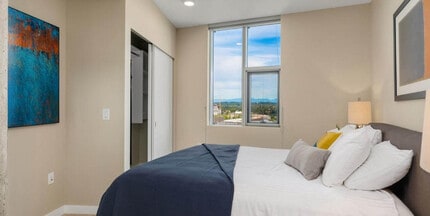 Building Photo - 1100 112th Ave NE