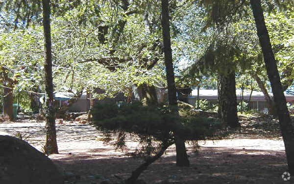 Primary Photo - 3850 Montecito Ave