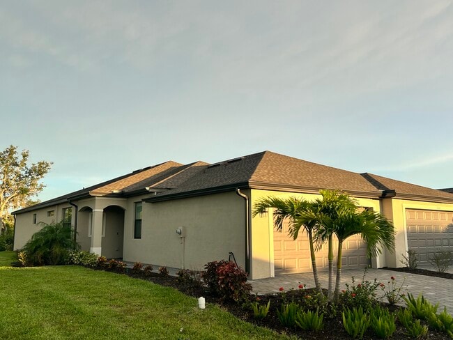 Building Photo - 2104 Bonito Way