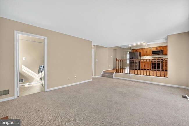 Foto del edificio - 8537 Hooes Rd