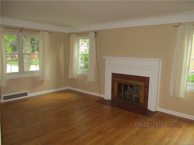 Building Photo - 9012 Niver Ave