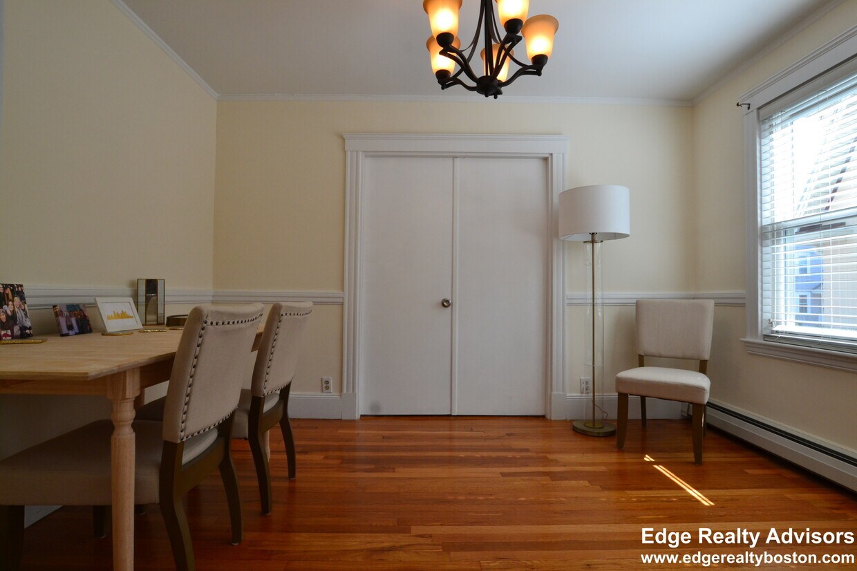 Primary Photo - 59 Goodenough St