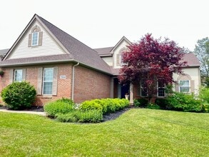 Building Photo - 2064 Warbler Ct