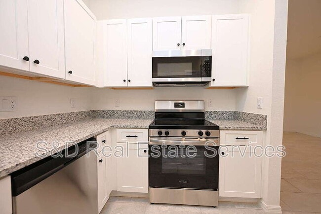 Building Photo - 1013 N Brunnell Pkwy