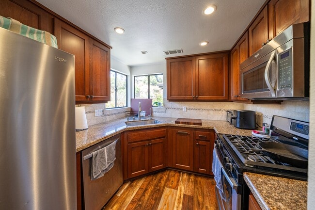 Building Photo - 3459 Reynard Way