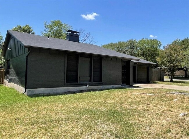 Building Photo - 909 Cripple Creek Dr