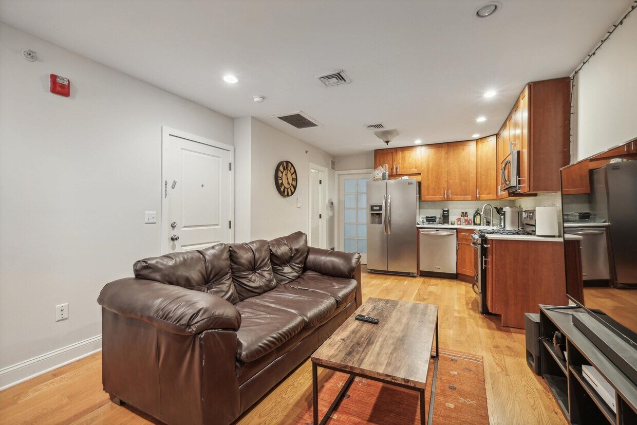 Foto principal - 625 Bloomfield St