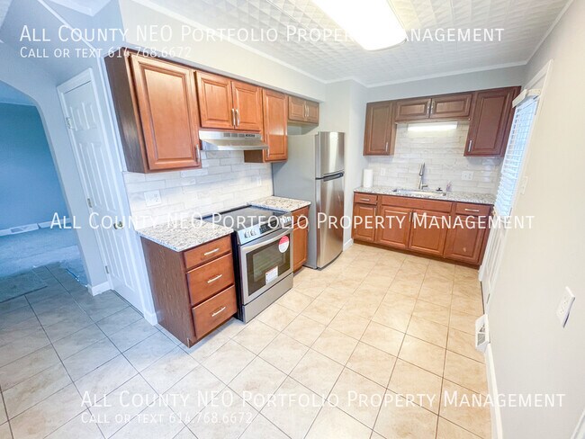 Building Photo - 3473 Eisenhower Rd