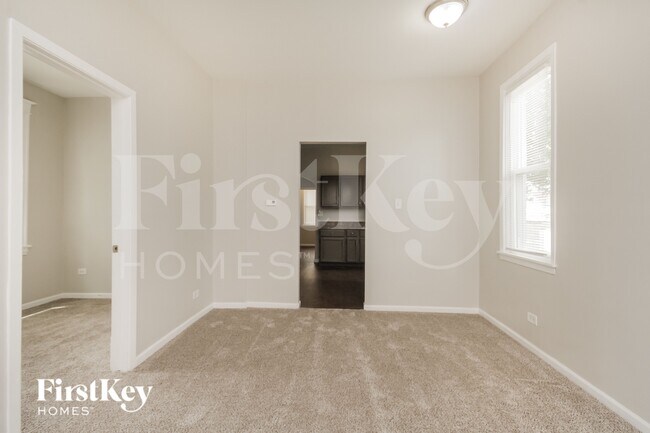 Foto del edificio - 14522 S Short St