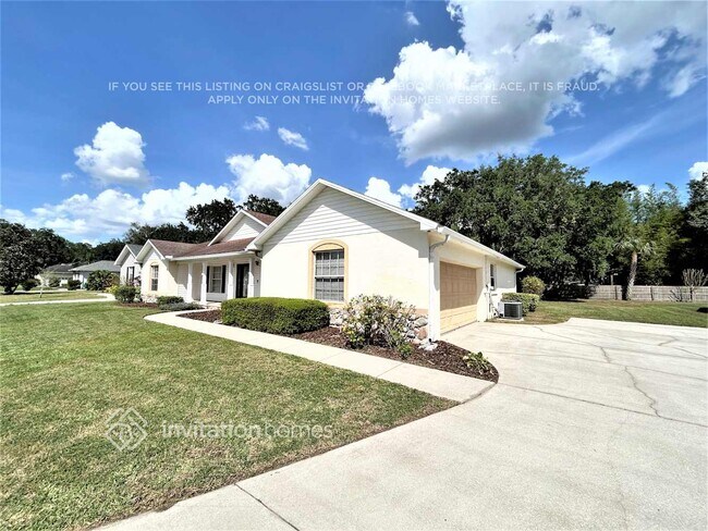 Foto del edificio - 6511 Bristol Oaks Dr