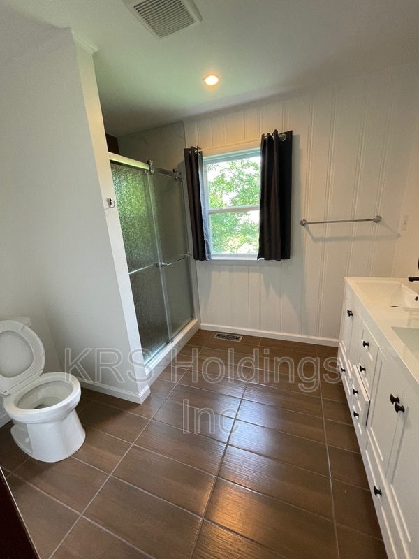 Building Photo - 1723 Merryhill Pl