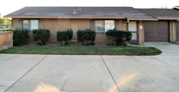 Primary Photo - 2540 Sabre Ct