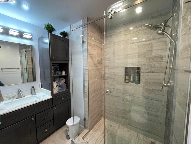 Foto del edificio - 4428 Del Valle Pkwy