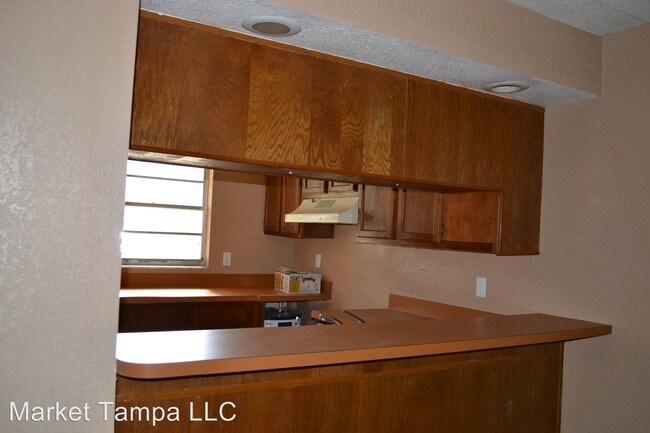 Building Photo - 2 br, 2 bath House - 4405 W. Humphrey St.