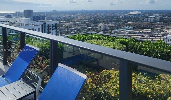 Foto del edificio - 1600 NE 1st Ave