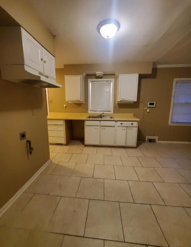 Foto del edificio - 1624 Whitney Ave