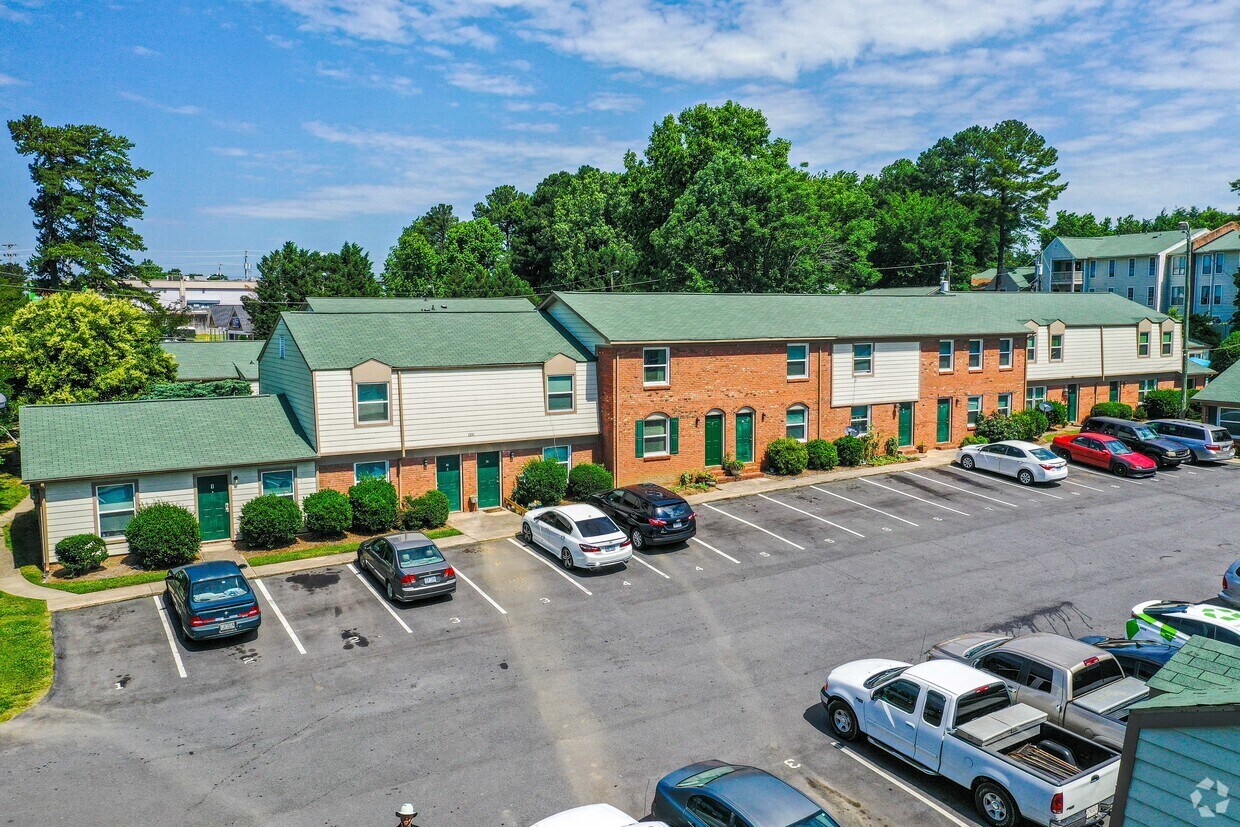 Sharon West Apartments Charlotte Nc Apartments Com Sharon West Apartments Charlotte Nc Apartments Com