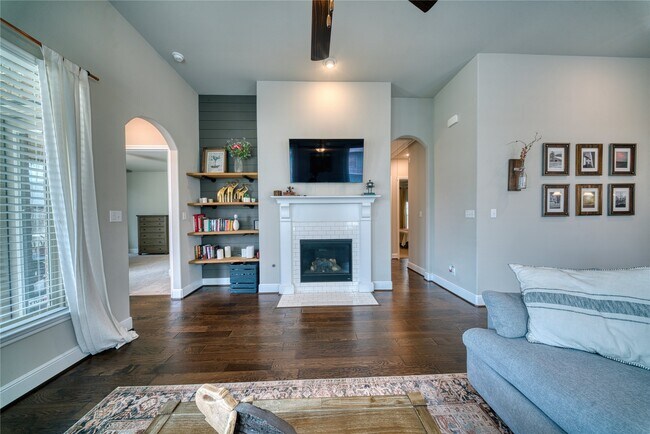 Building Photo - 29311 Ribbongrass Ct