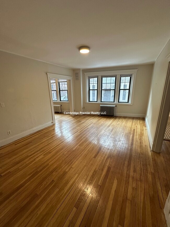 Building Photo - 1558 Massachusetts Ave