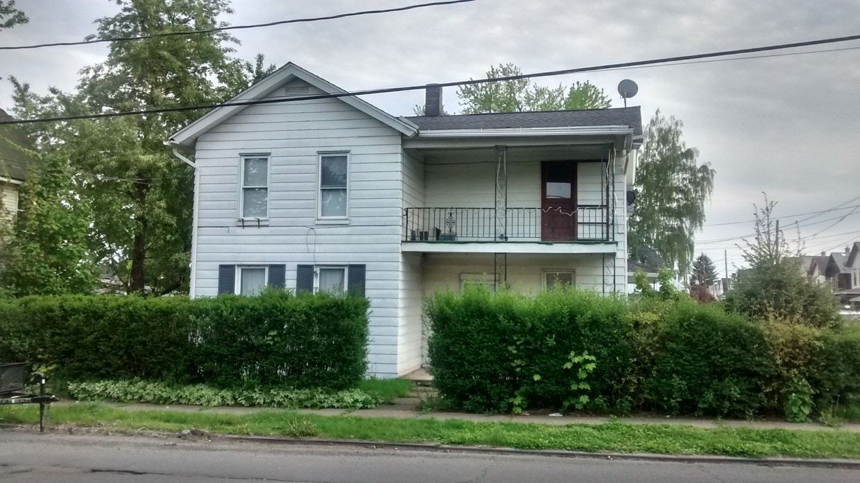 Primary Photo - 623 Court St