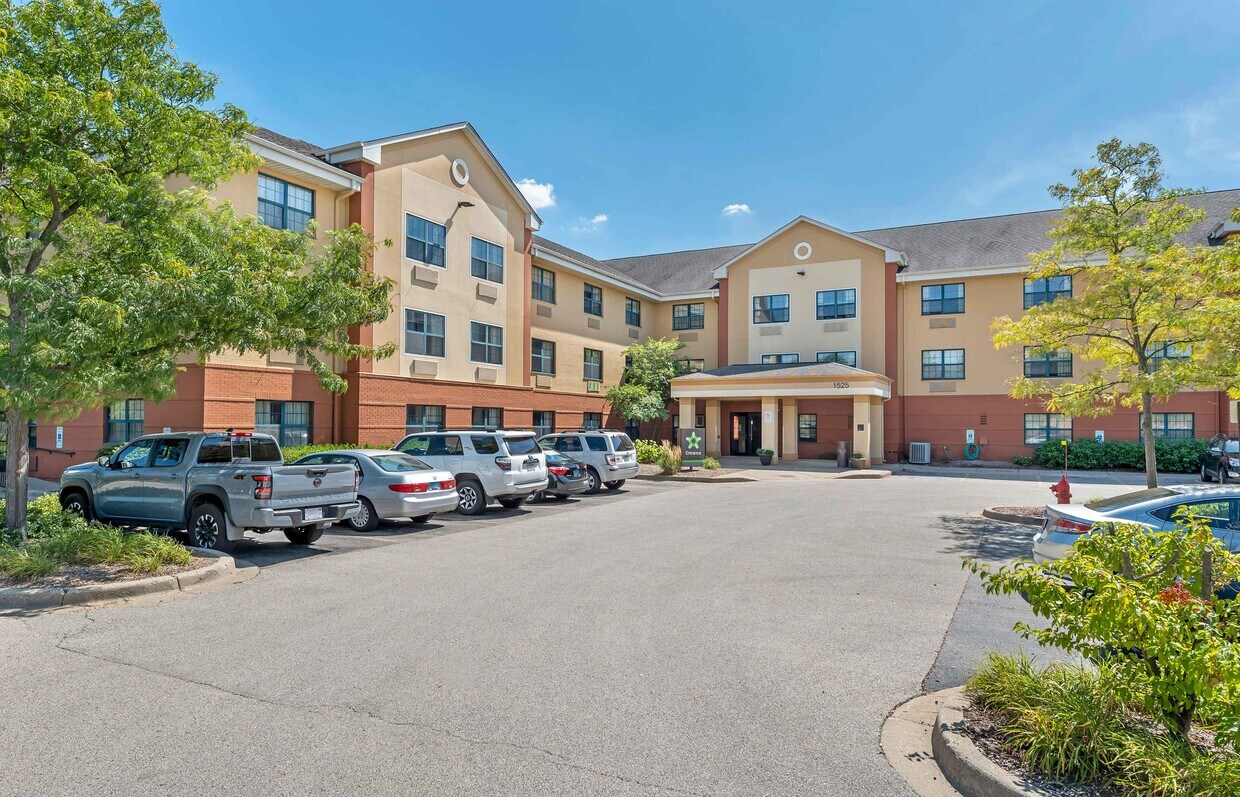 Foto principal - Furnished Studio-Chicago - Buffalo Grove - Deerfield