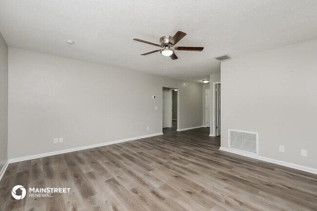 Building Photo - 8208 CLERMONT ST, TAMPA, FL 33637