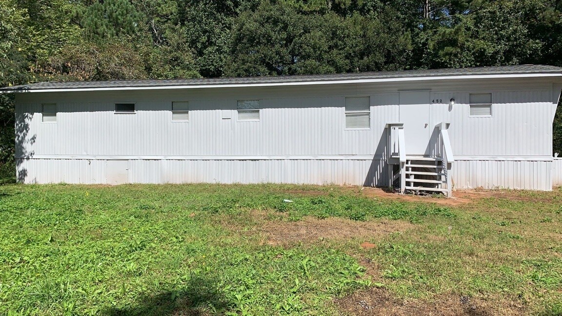 Foto principal - 452 Acacia Dr
