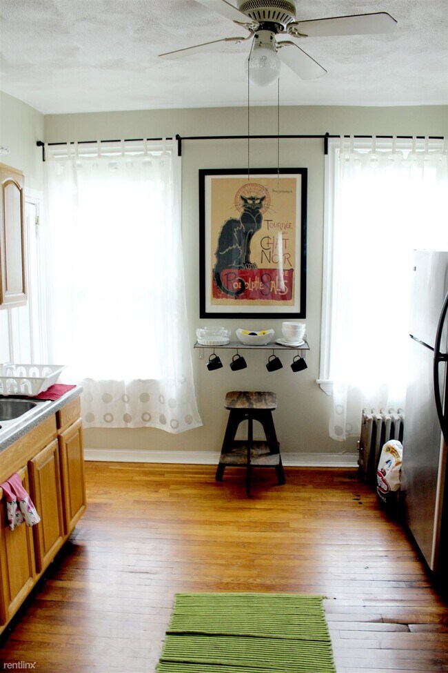 Building Photo - 2 br, 1 bath House - 75 Doyle Ave # 2 2nd ...