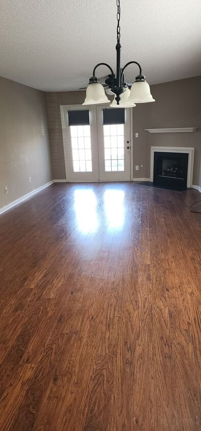 Primary Photo - Cute 2 Bedroom 2 Bath Patio Home Twin Eagl...