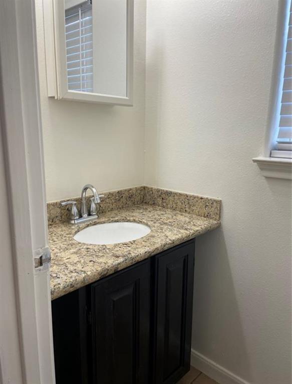 Foto del edificio - 6841 Larkstone St