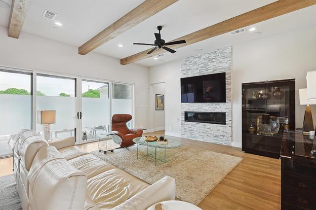 Building Photo - 221 Natalie Ct