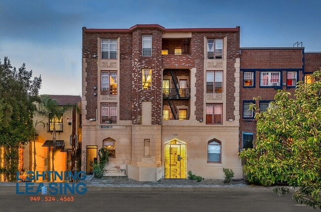 Building Photo - 2747 San Marino St