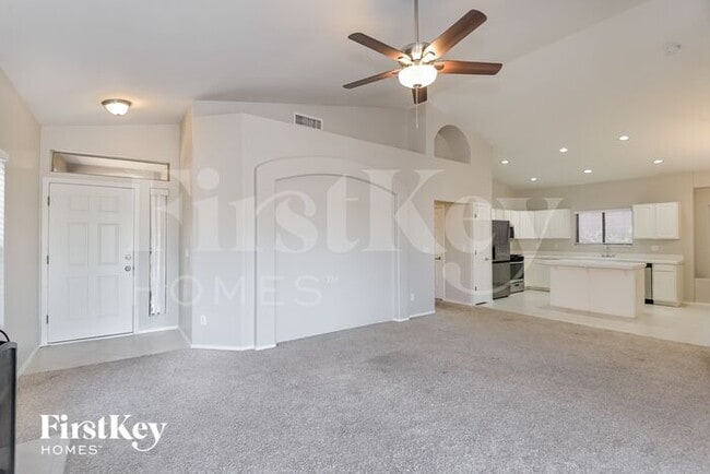 Building Photo - 3331 N Diamond Butte Way