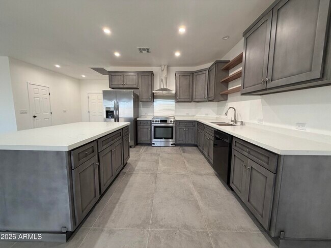 Building Photo - 12116 S 207th Dr