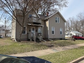 Building Photo - 1832 Bellinger St