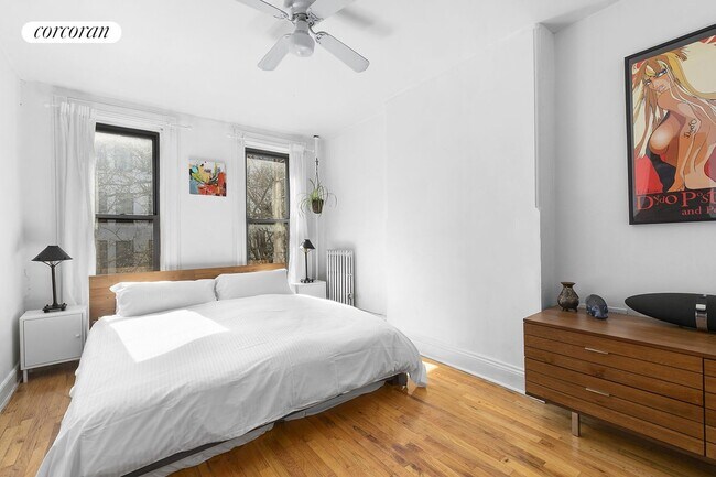 Foto del edificio - 466 8th St
