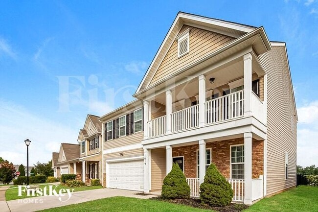 Building Photo - 1619 Eastway Drive