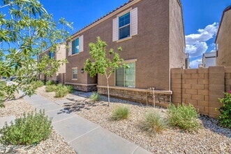 Building Photo - 3923 S 79th Ln