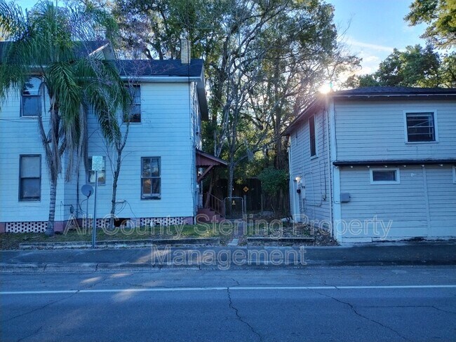 Foto del edificio - 237 SW 2nd Pl