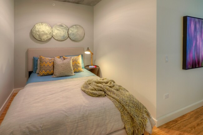 Foto del edificio - 156 N Desplaines St