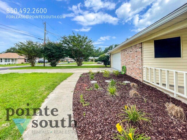Foto del edificio - 9049 Bluebay Ln